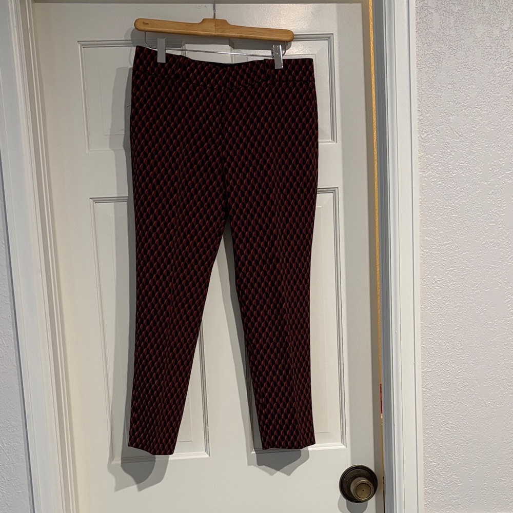 Ann Taylor Black and Cranberry Patterned Red Petite Pants